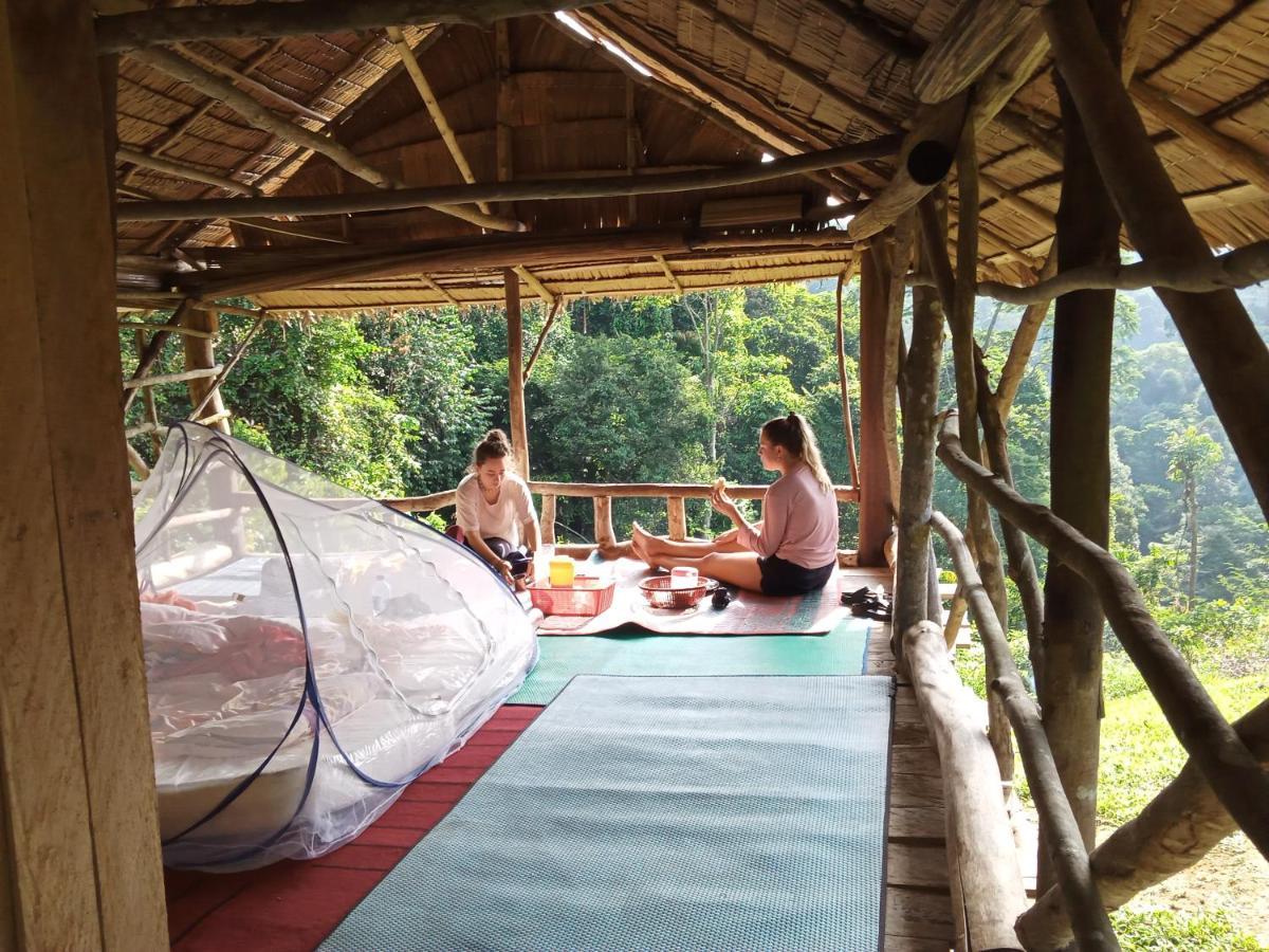 Orangutantreksumatra & Lovely Jungle Lodge Only Book If You Are Treking With Us Bukit Lawang Habitación foto